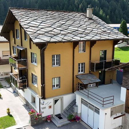 Haus Chalet Arnika Saas-Grund Zewnętrze zdjęcie
